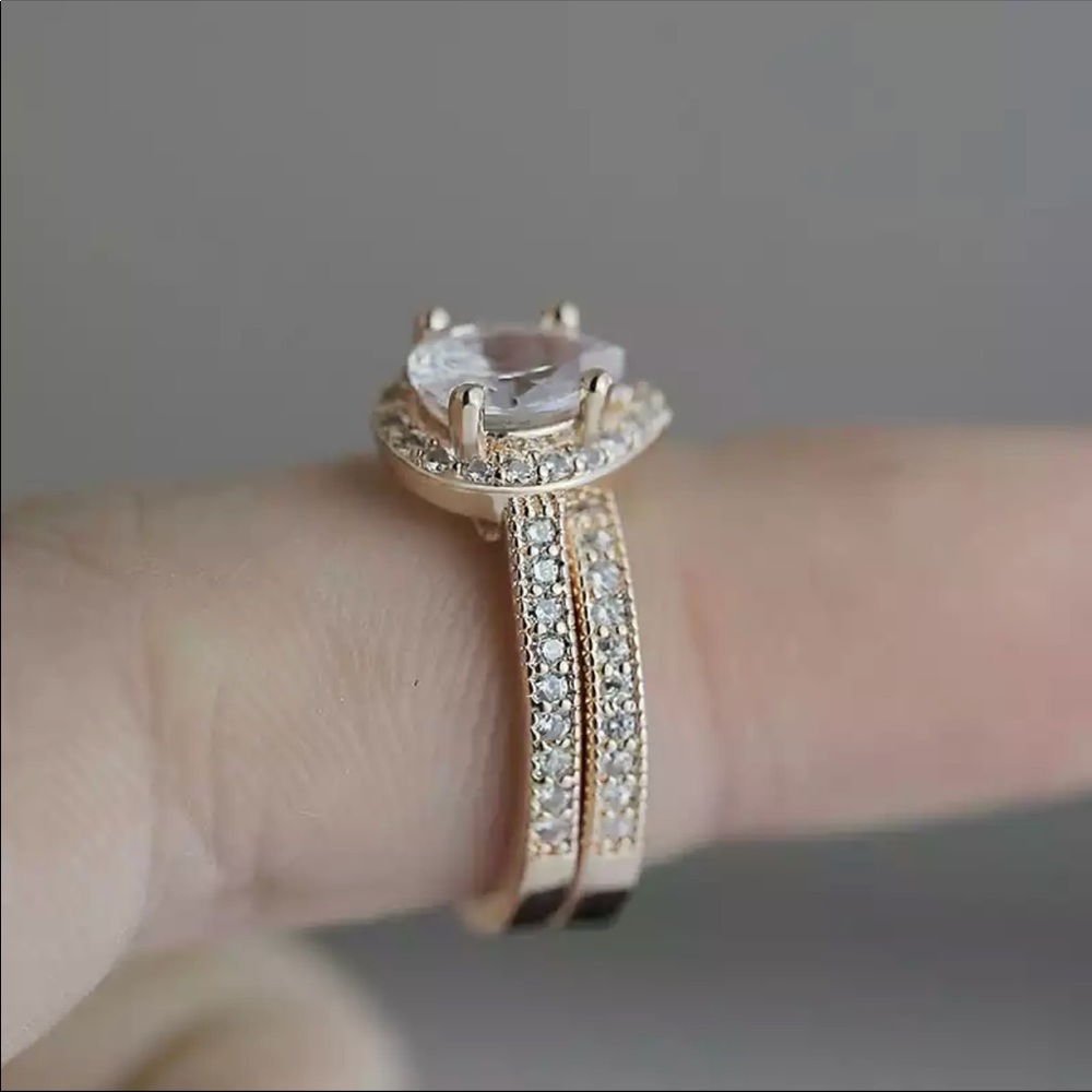 2 PC Set Rose Gold Plated AAA Zircon Ring New - Picture 5 of 6